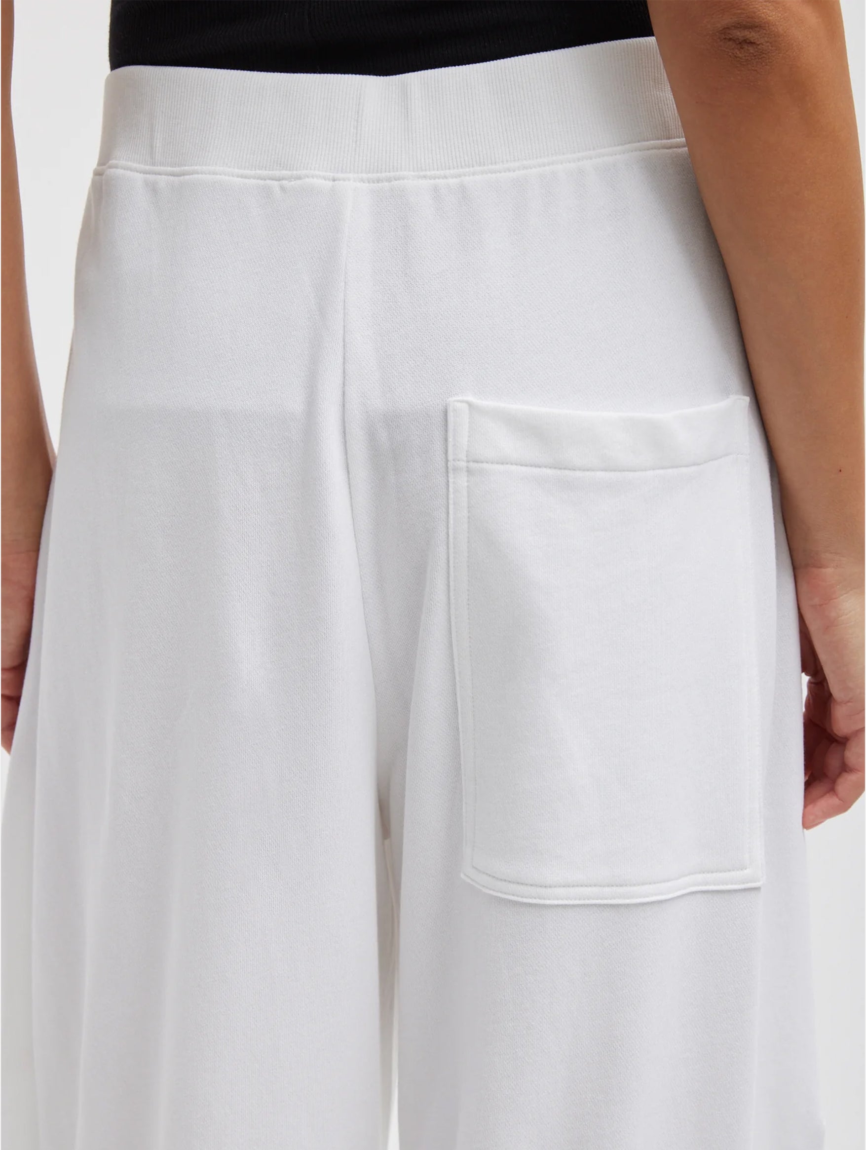 Light Weight Sweatshirting Winslow Pant in White - Short
