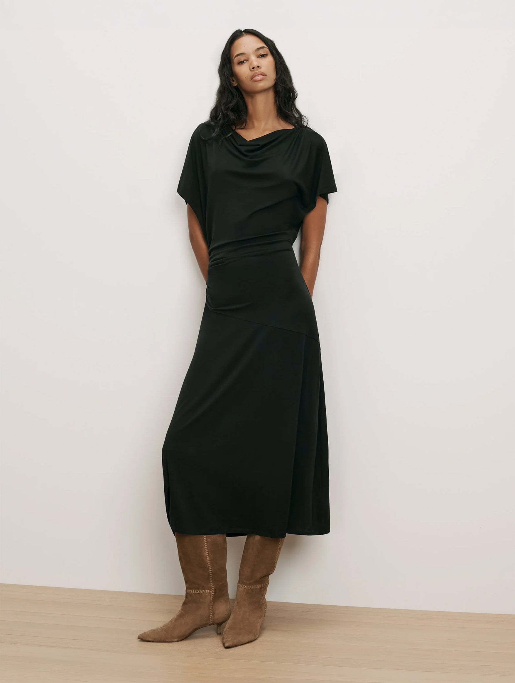 Lila Ruched Midi Dress in Black
