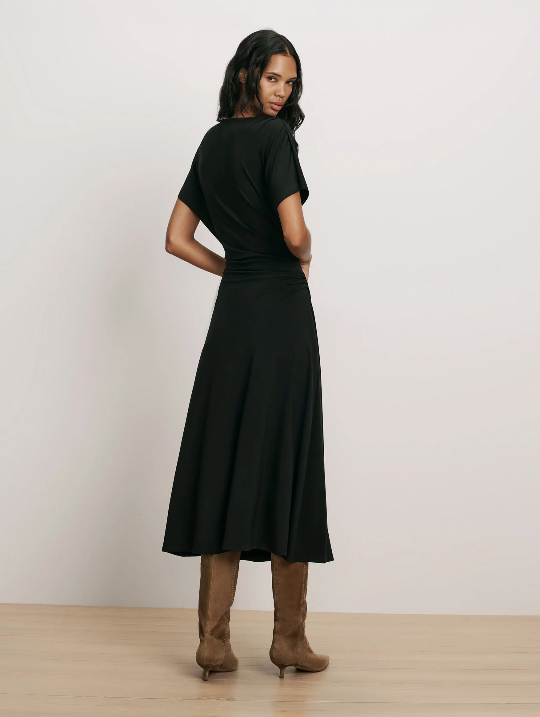 Lila Ruched Midi Dress in Black