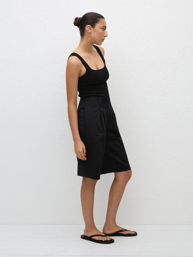 Long Chino Short In Black