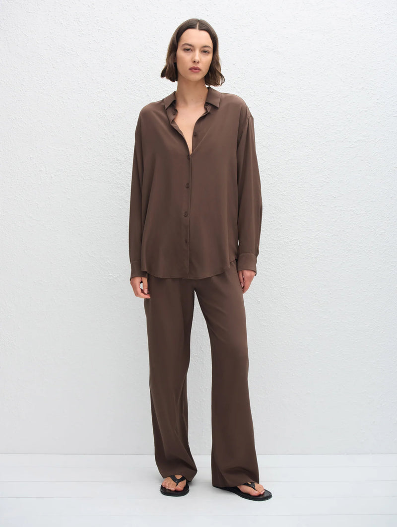 Long Sleeve Silk Shirt in Truffle