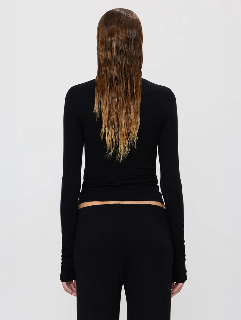 Long Sleeve V-Neck Top in Black