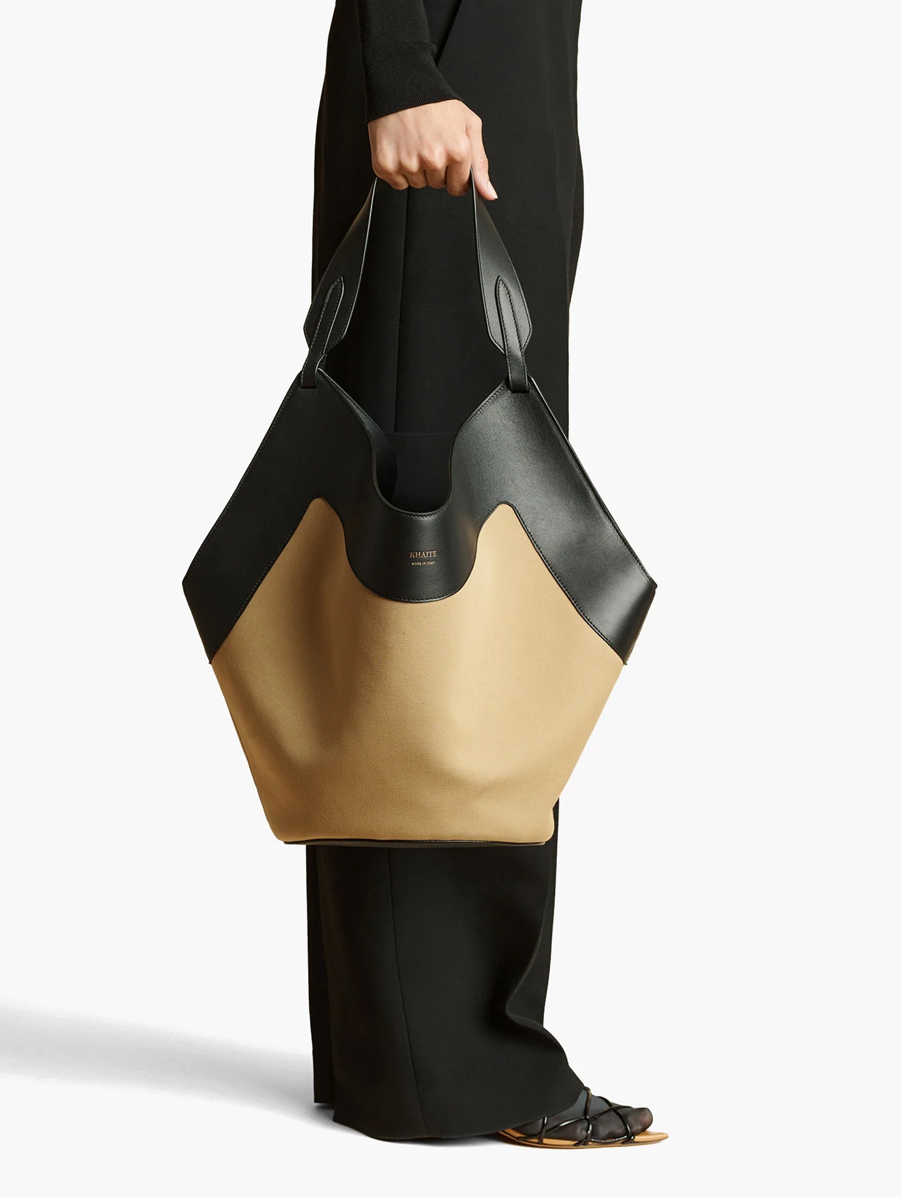 Medium Lotus Canvas Tote in Honey Black