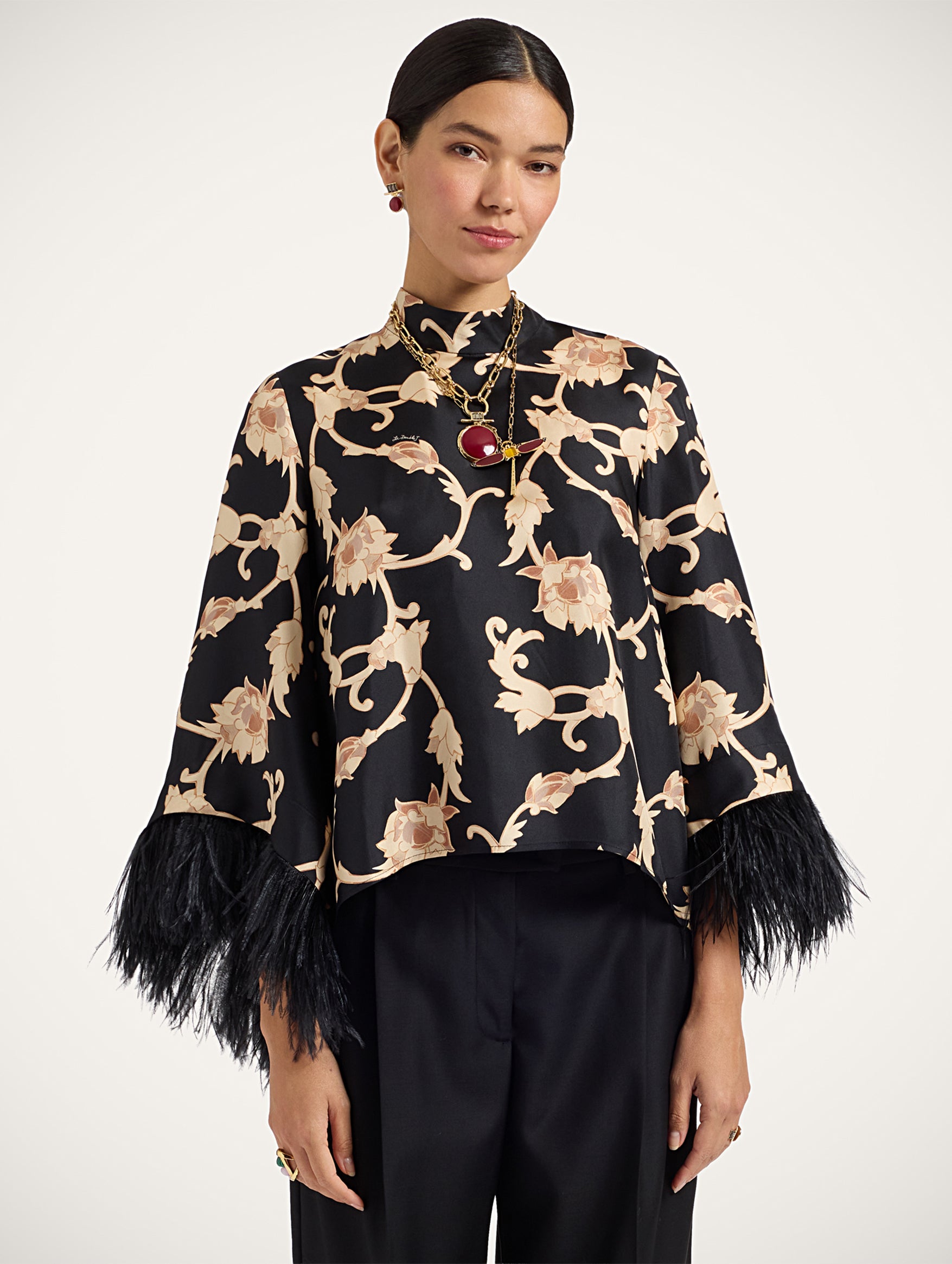 Make an Exit Top With Feathers in Buttercup