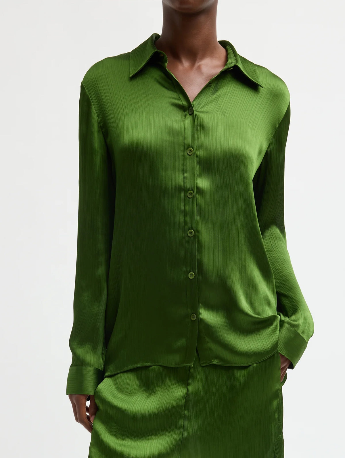 Matte Satin Plisse Slim Shirt in Green