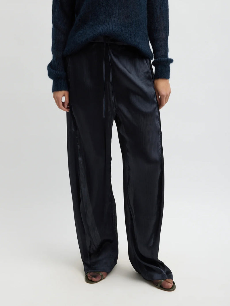 Matte Satin Plisse Winslow Pant in Navy