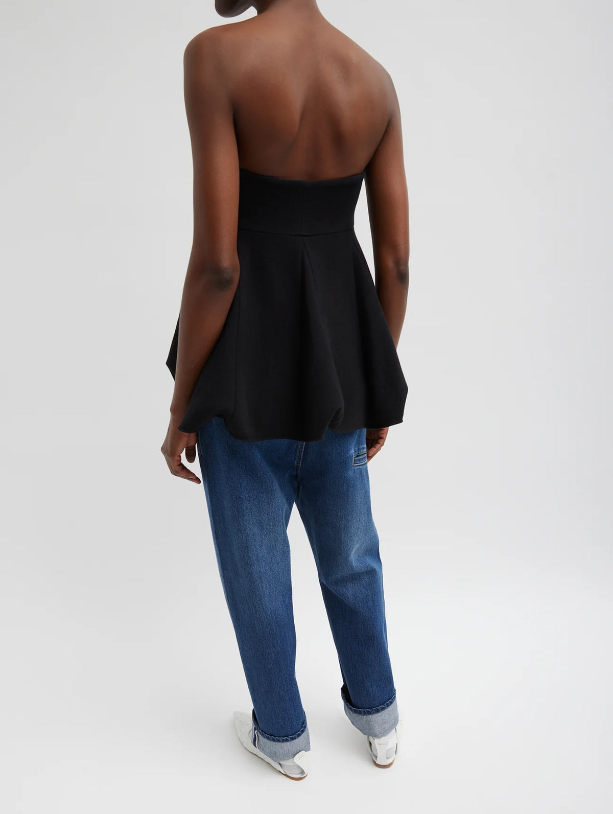 Melee Crepee Strapless Top in Black