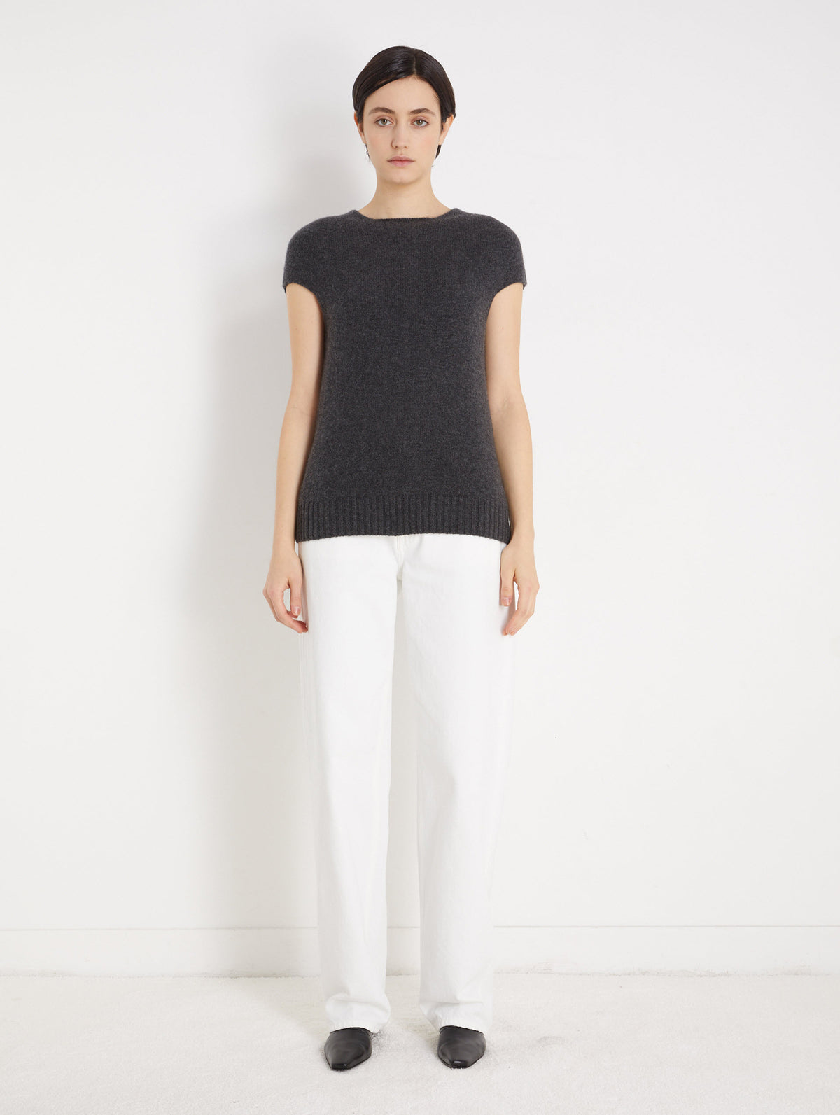 Nereus Cap Sleeve Cashmere Top in Anthracite