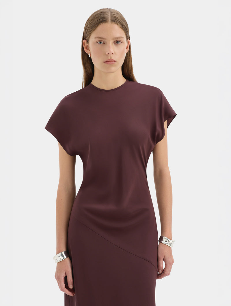 Noria Sleeved Gown in Dark Plum