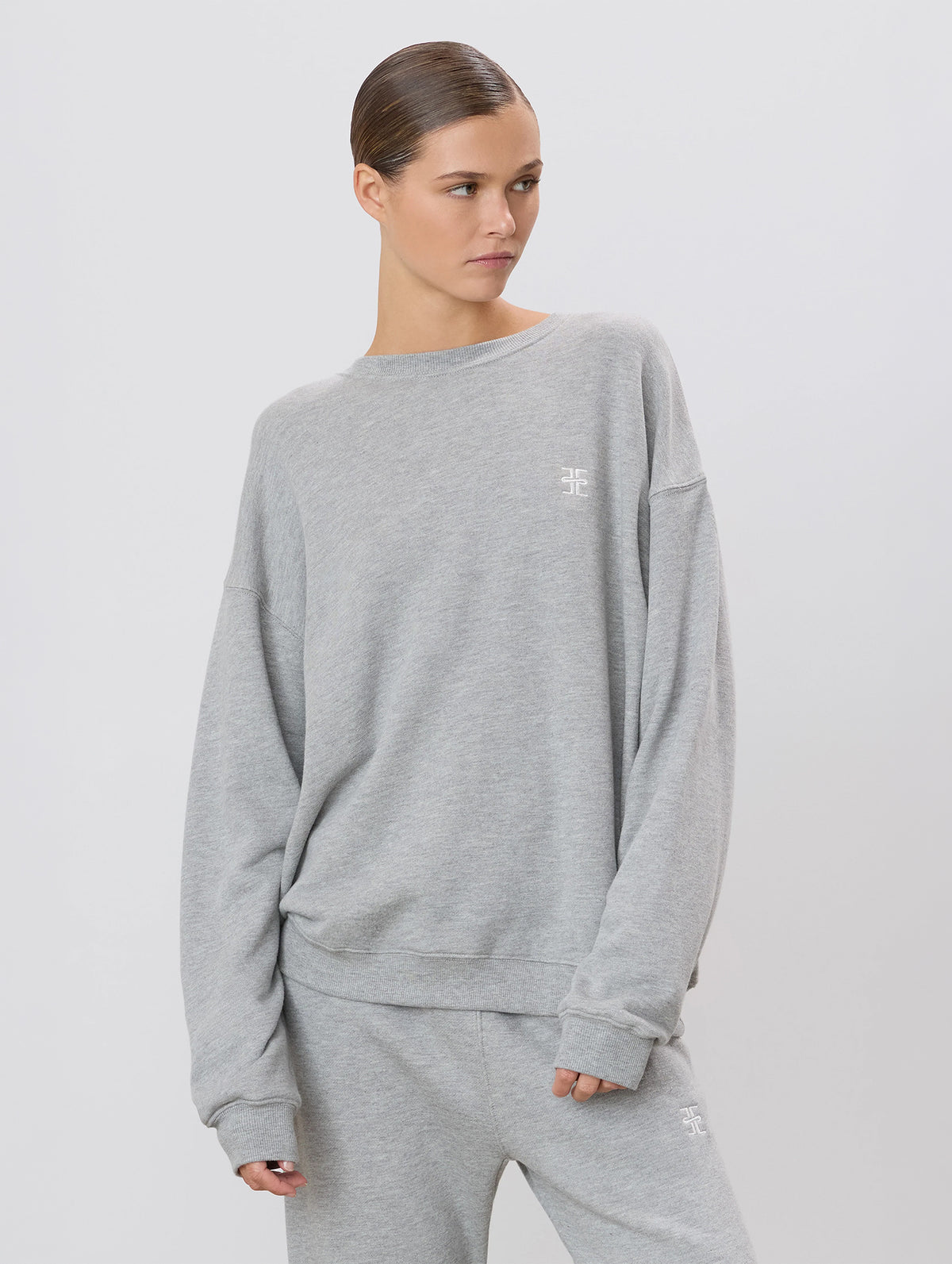 Oversized Crewneck Sweatshirt in Heather Grey