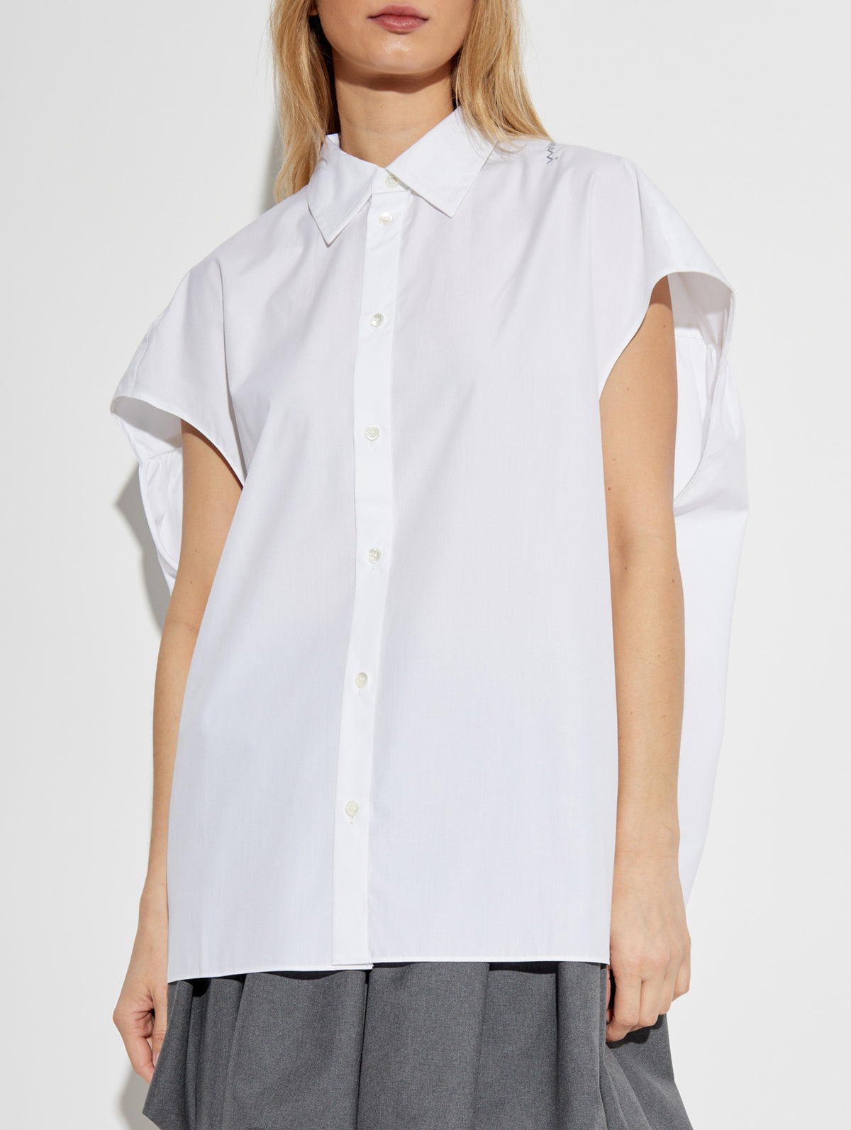 Oversized Sleeveless Shirt in Lily White