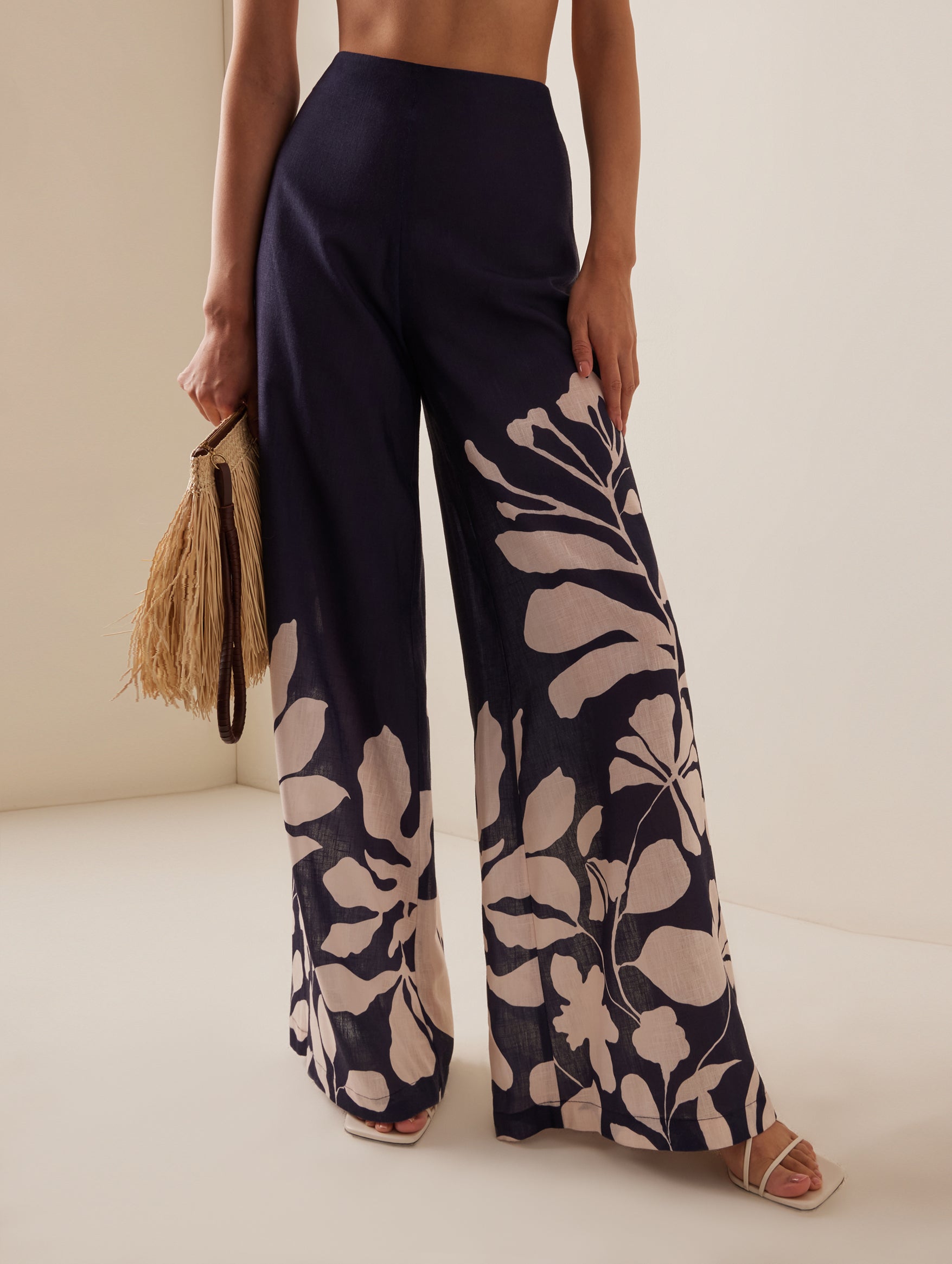 Preferida Wide Leg Pants in Navy Linen