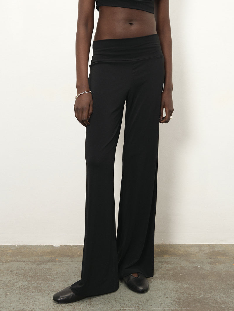 Quincy Trackpant in Black