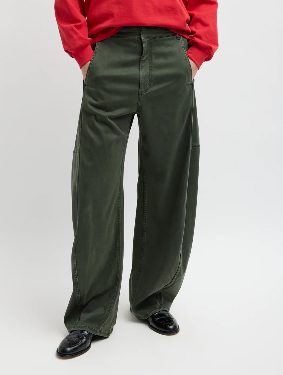 Reactive Garment Dyed Stretch Twill Sid Pant  (Short) in Army Green