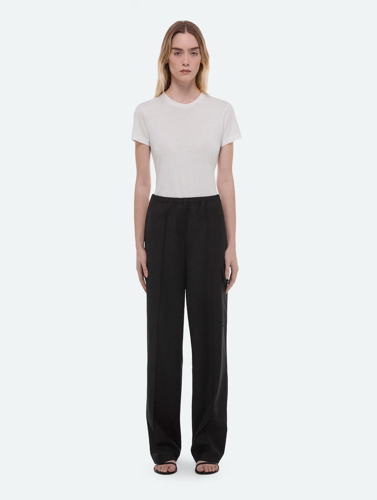 Relaxed Cargo Trousers in Black
