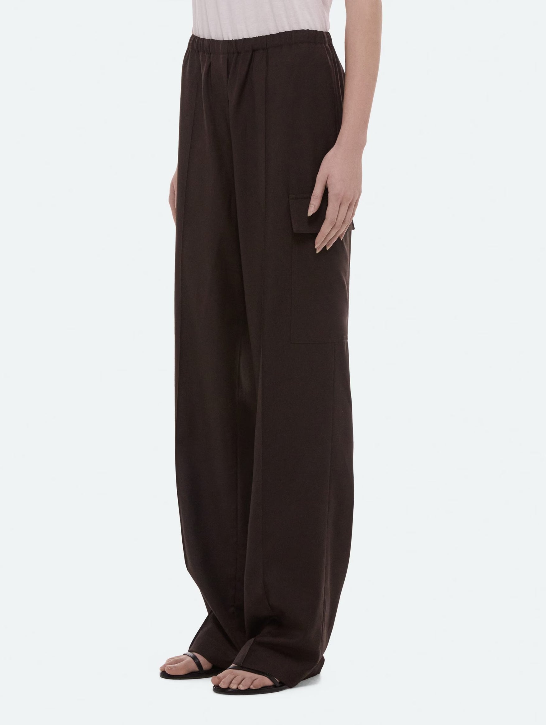 Relaxed Cargo Trousers in Dark Chocolate