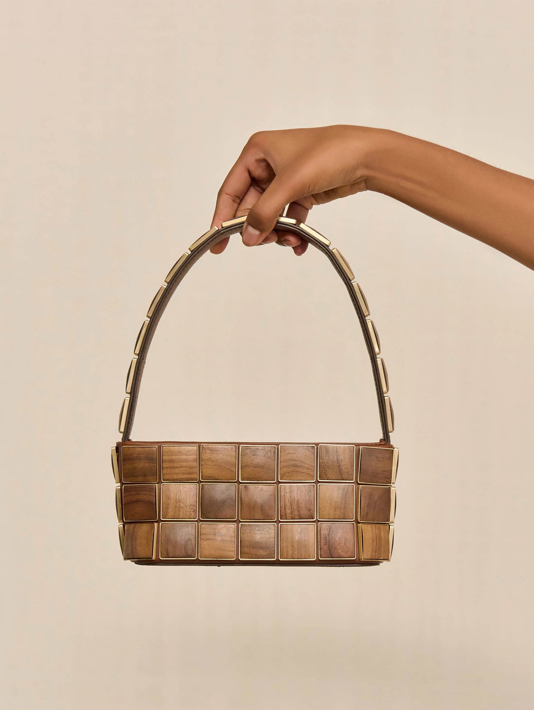 Romy Shoulder Bag in Walnut