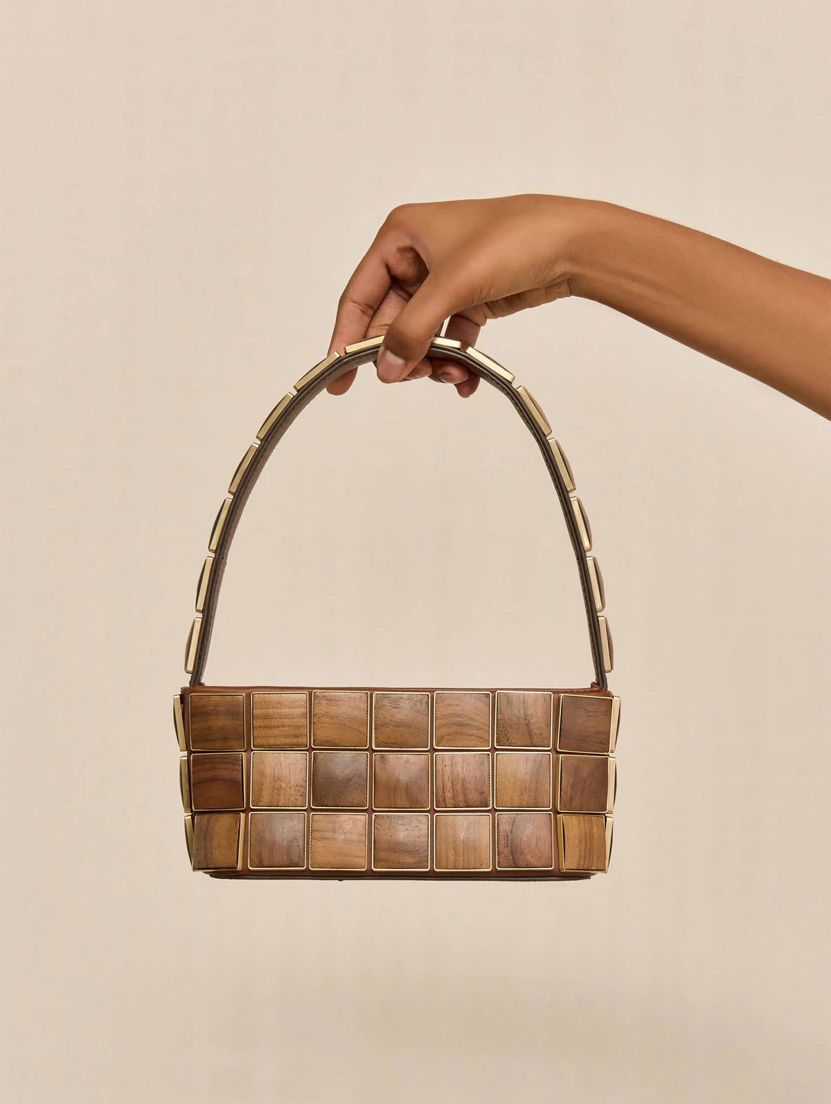 Romy Shoulder Bag in Walnut