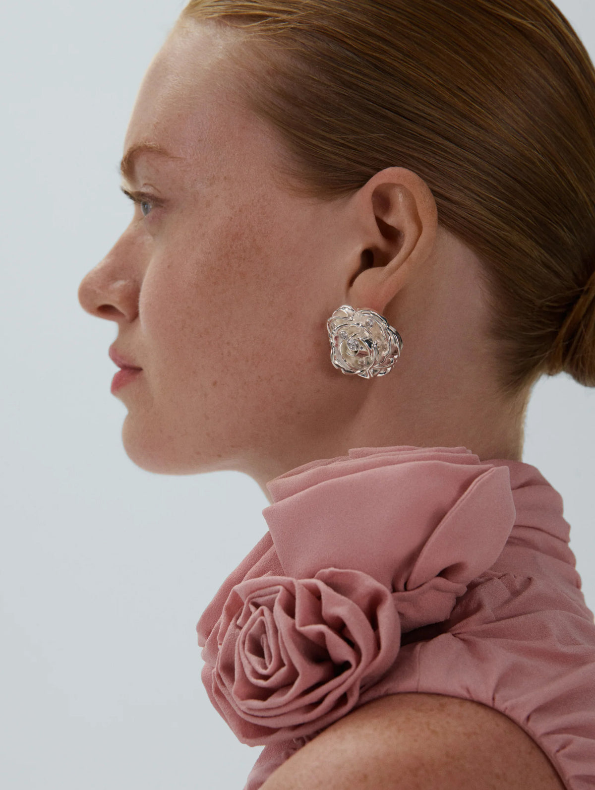 Rose Earrings with Crystals in Silver