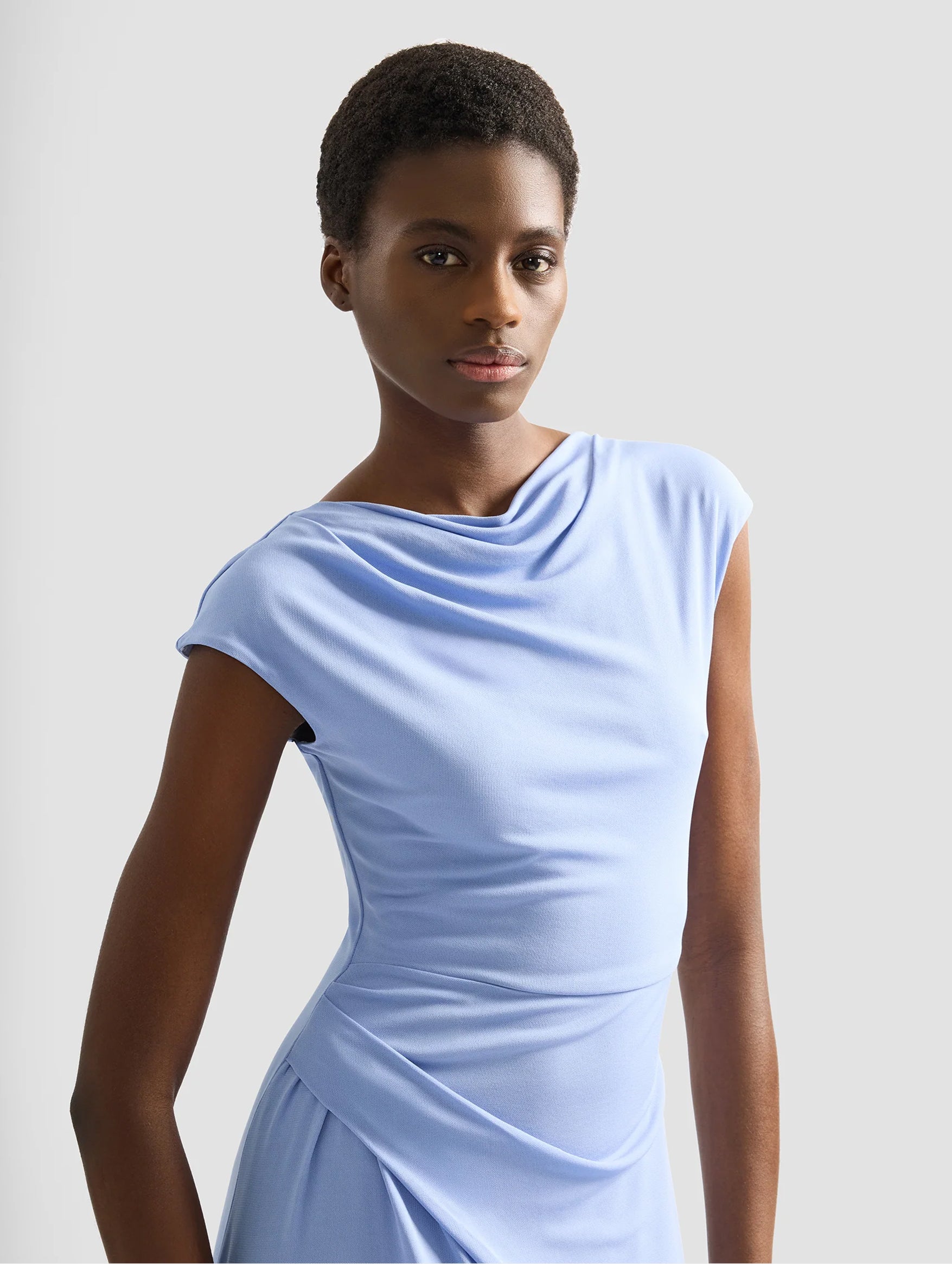 Short Sleeve Gown in Wisteria