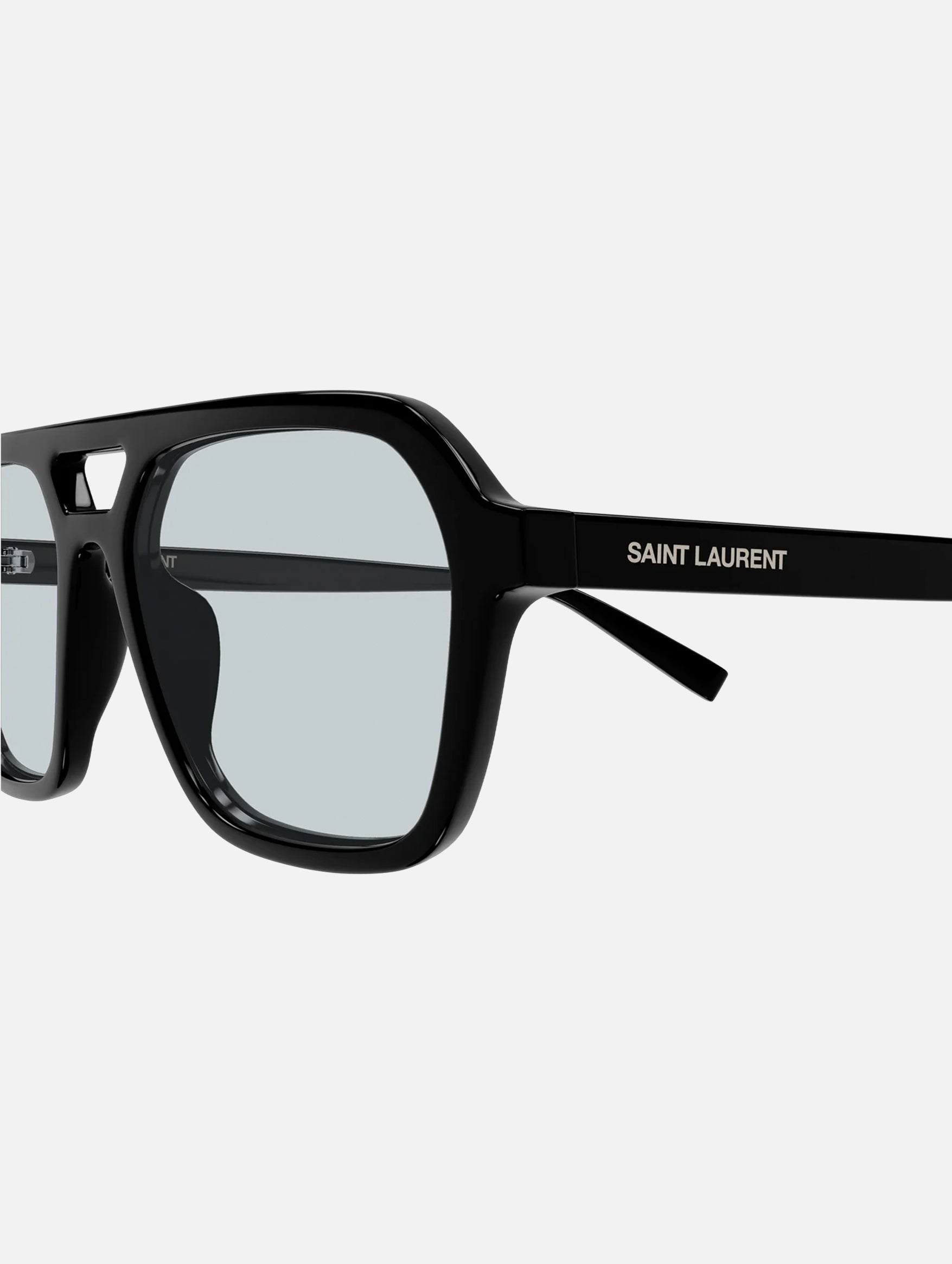 SL905 002 in Black