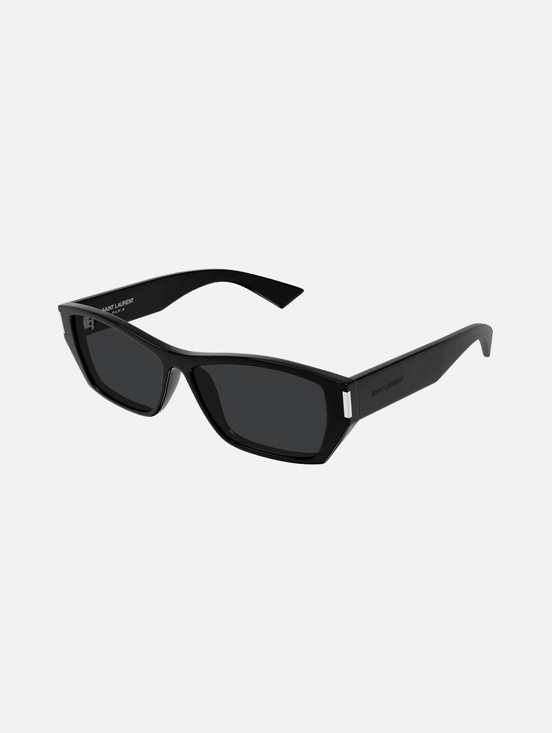 SL928 001 in Black