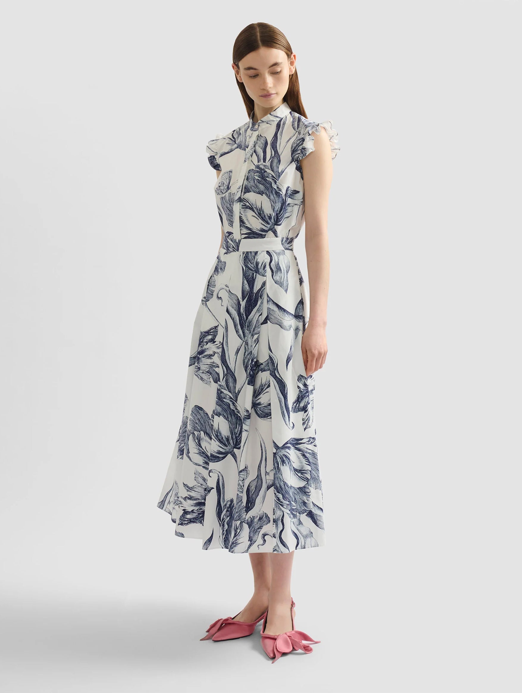 Sleeveless Top in Botanical Engraving Ivory