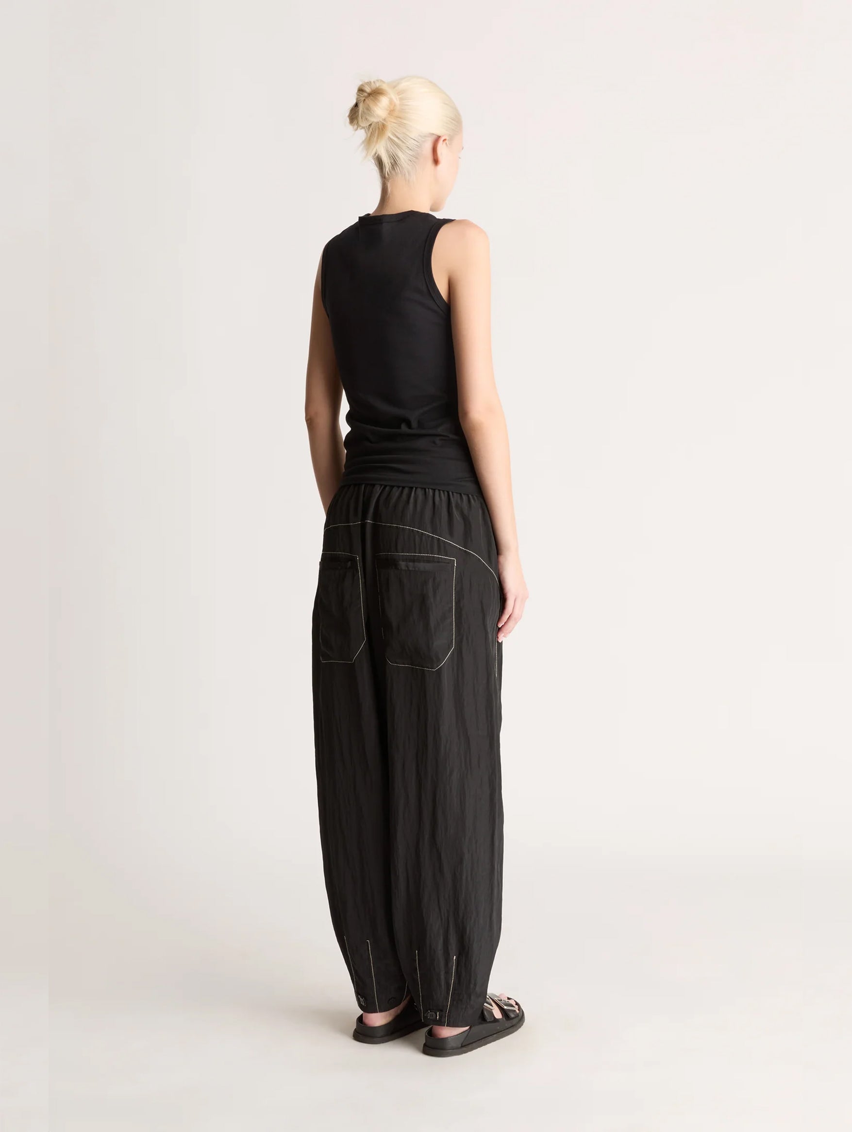 Sandy Pant in Black