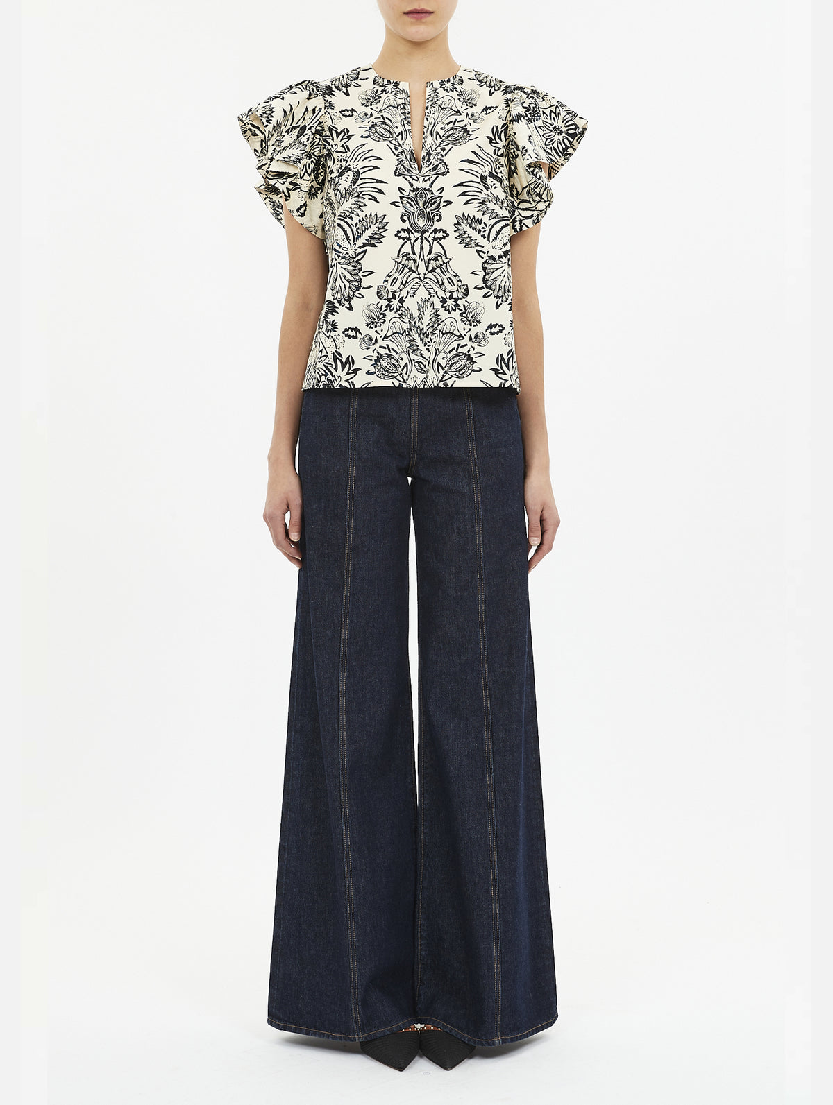 Severine Flutter Sleeve Top in Ivory Flora