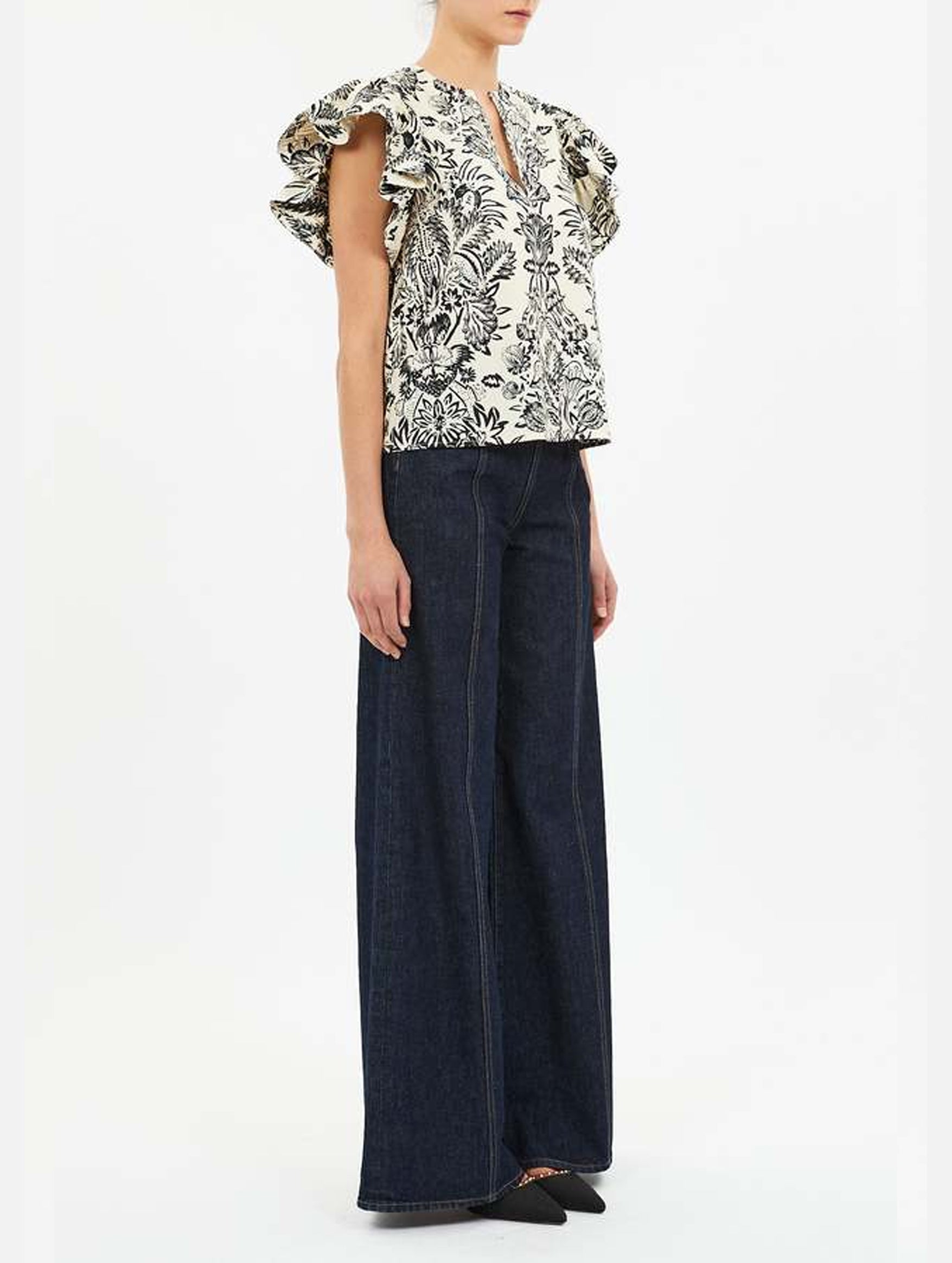 Severine Flutter Sleeve Top in Ivory Flora