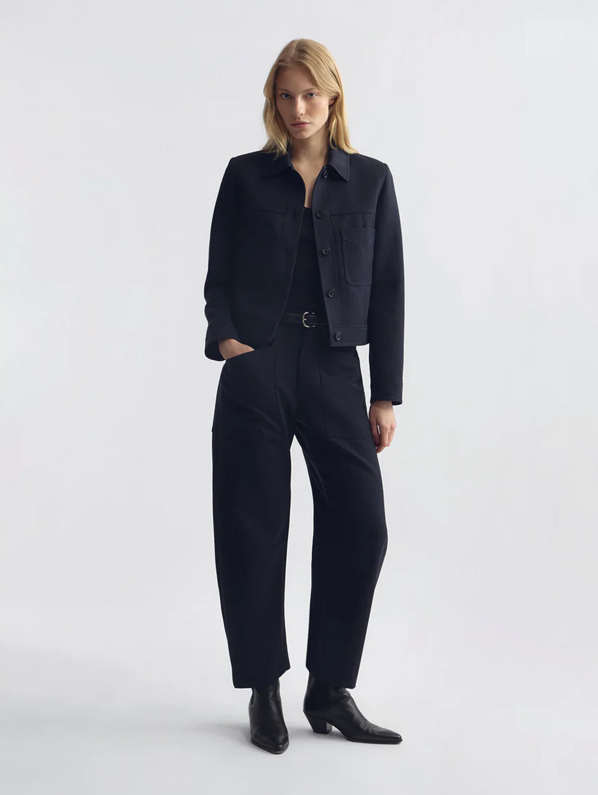 Shon Wool Pant in Midnight