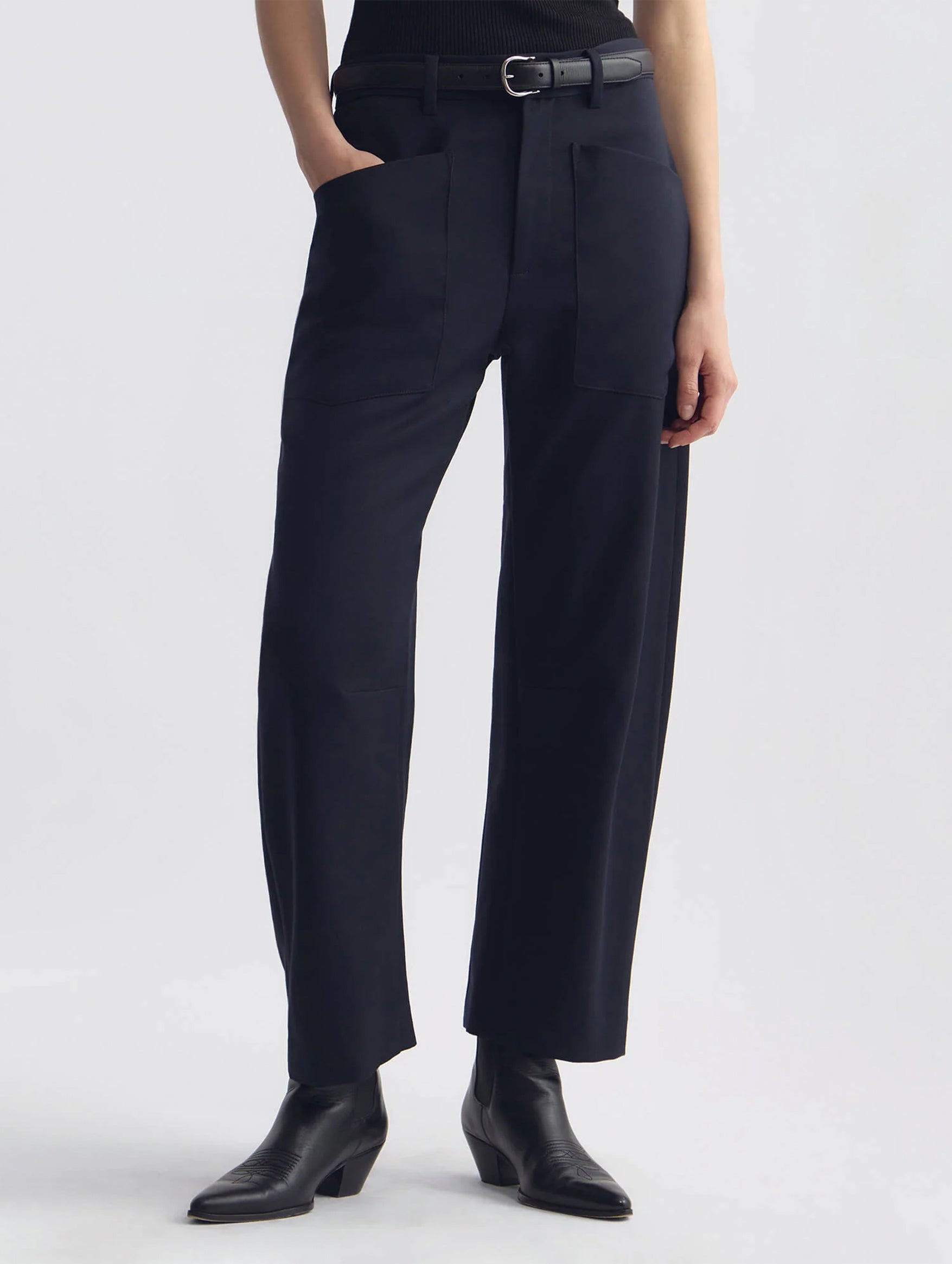 Shon Wool Pant in Midnight