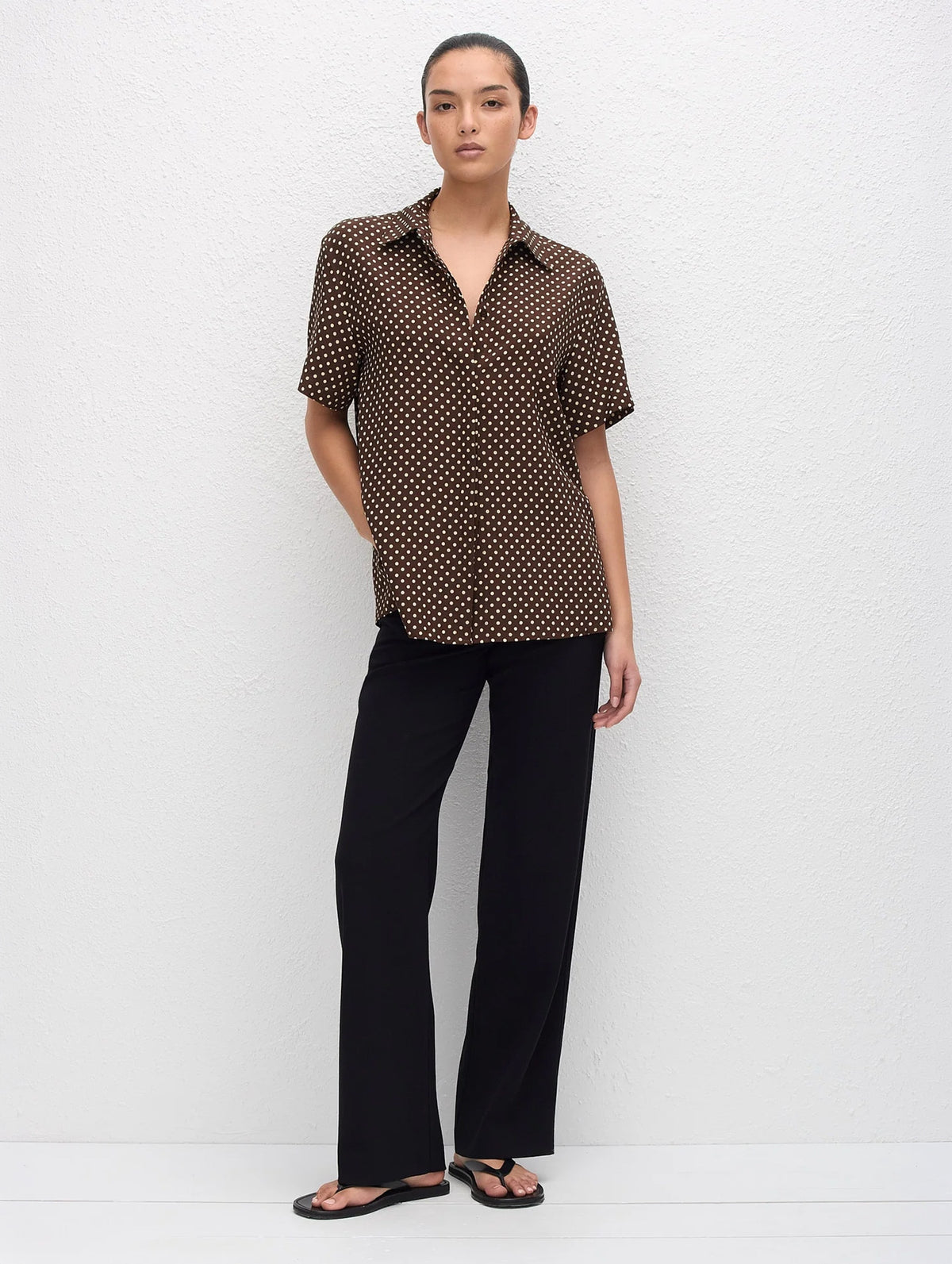 Short Sleeve Silk Shirt in Polka Dot Chocolate
