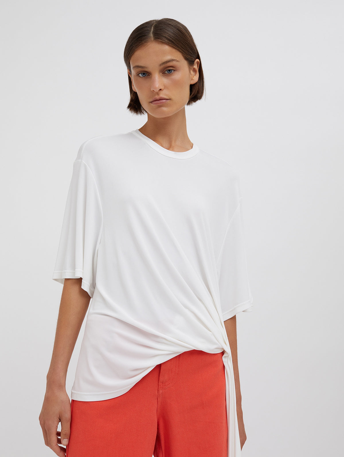 Side Cowl Drape Extension Tee in White