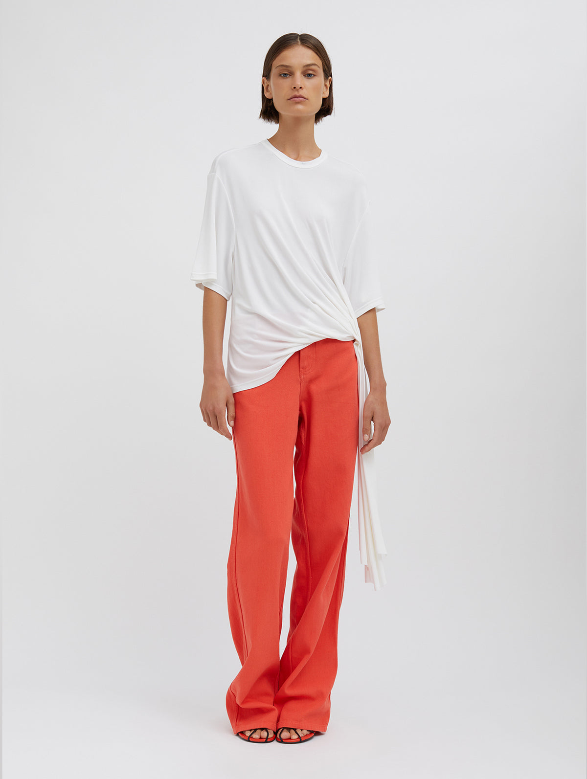 Side Cowl Drape Extension Tee in White