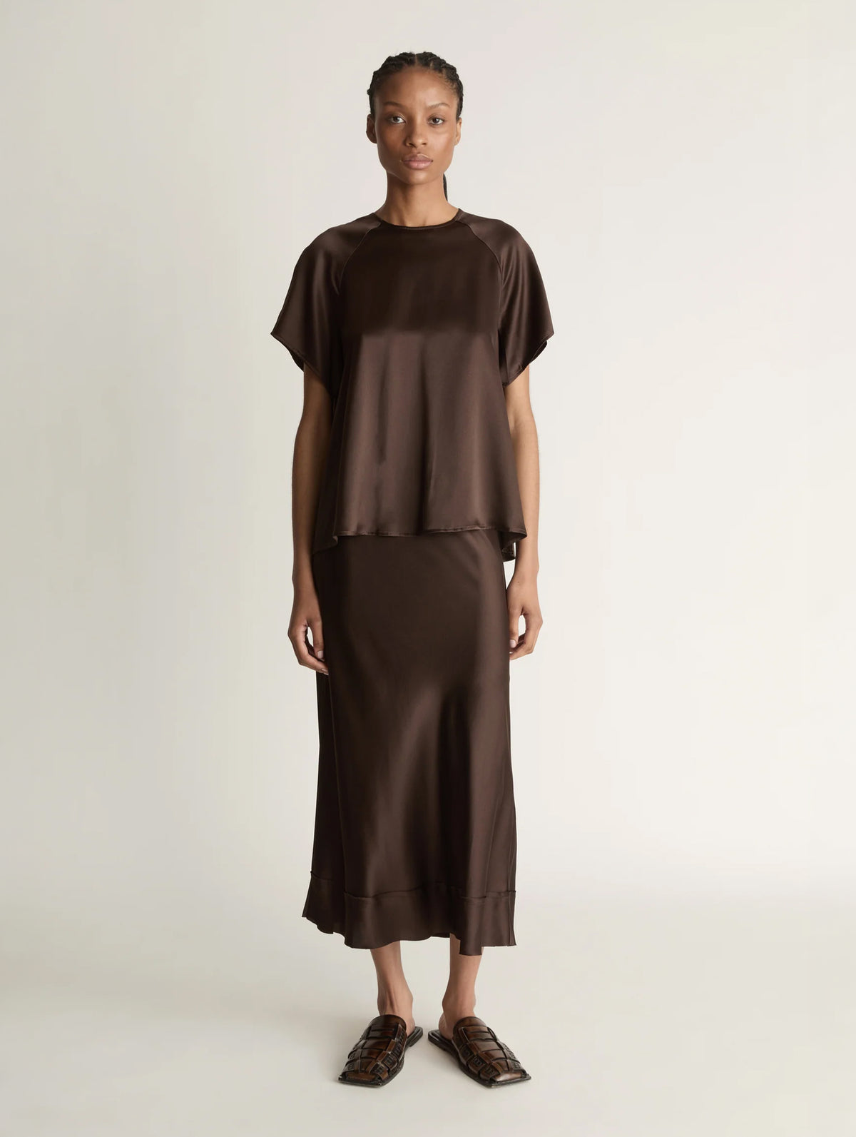 Stella Silk Satin Raglan Tee in Chocolate