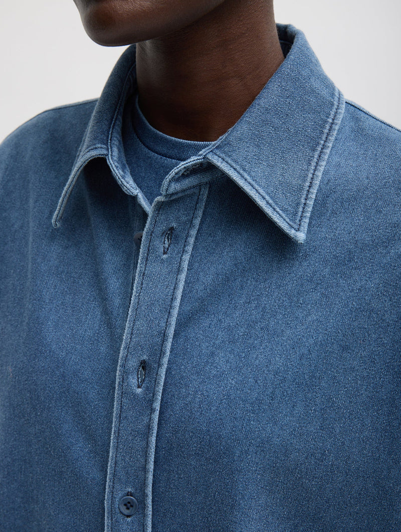 Stretch Denim Easy Shirt in Classic Wash