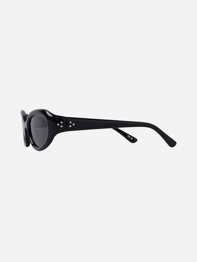The Robyn Sunglasses in Black