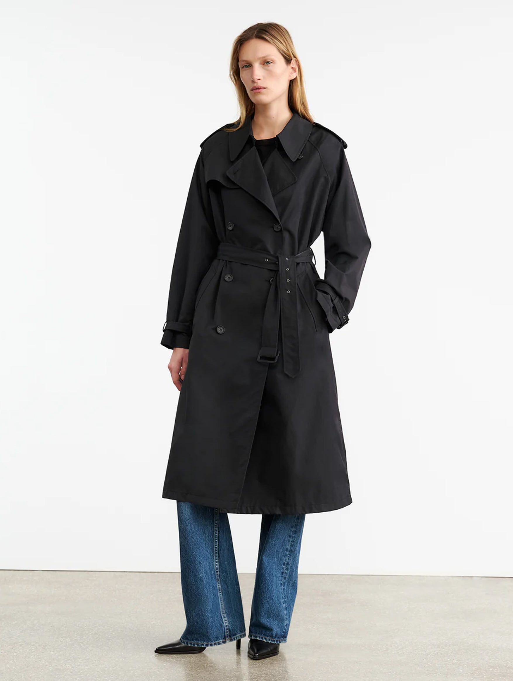 Tanner Trench Coat in Black