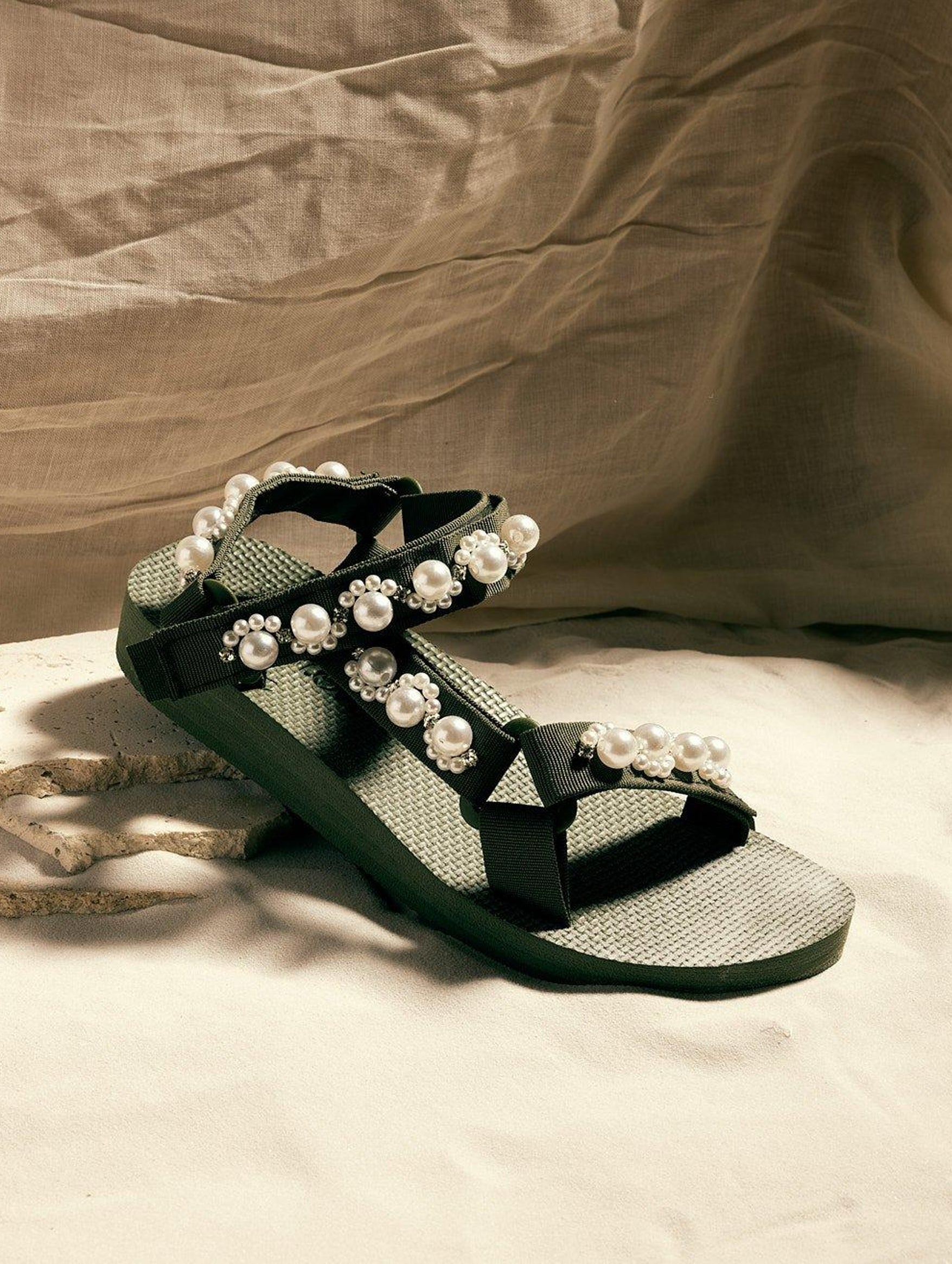 Trekky Sandal in Khaki Pearl