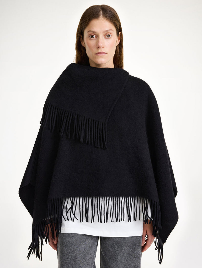 Turtma Wool Poncho in Black