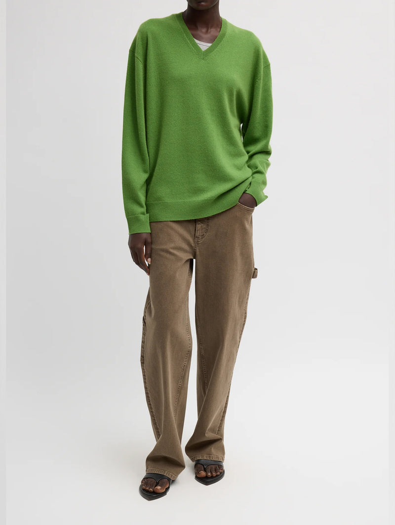 Washable Cashmere Easy V-Neck Sweater in Avocado