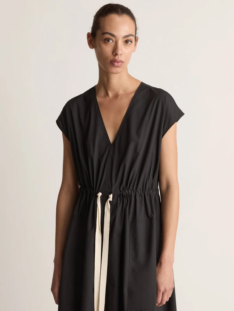 LM Poplin V Neck Dress in Black