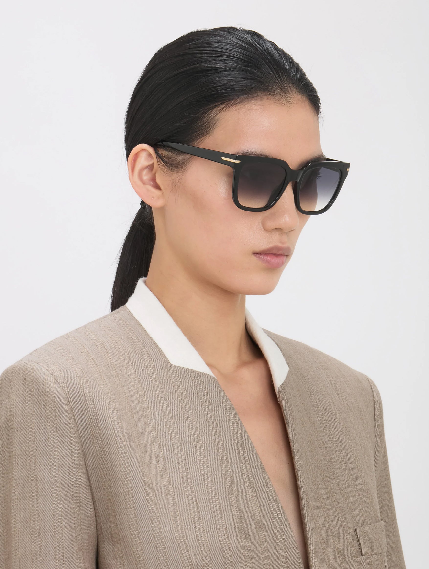 VB 1003/S 807 9O in black