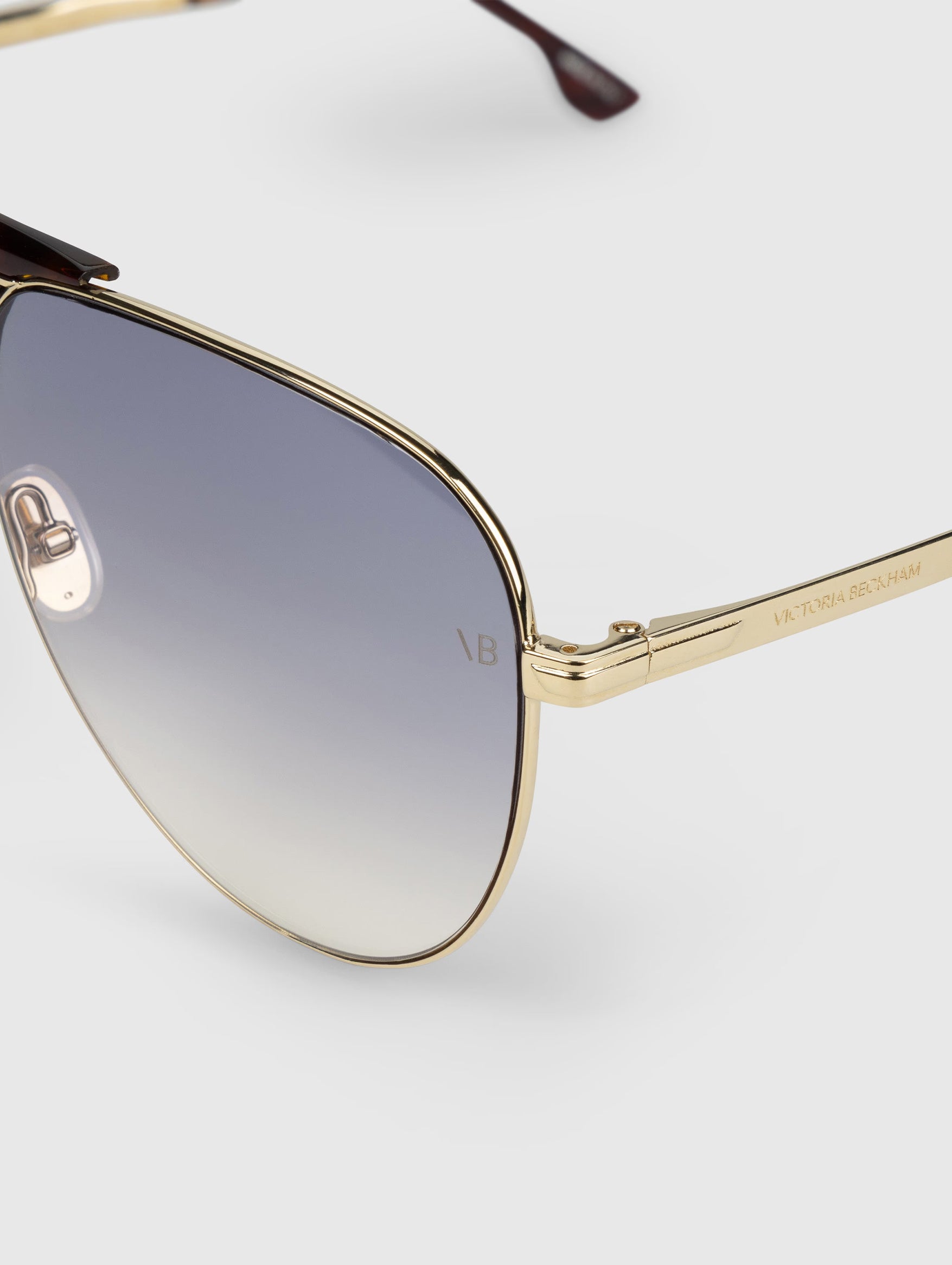 VB 7016/S 60 in Gold Havana