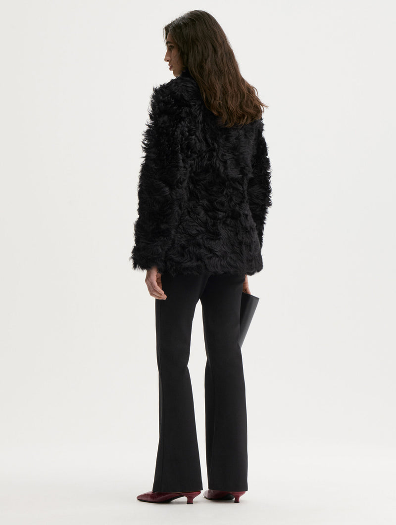Vilesa Cropped Trousers in Black