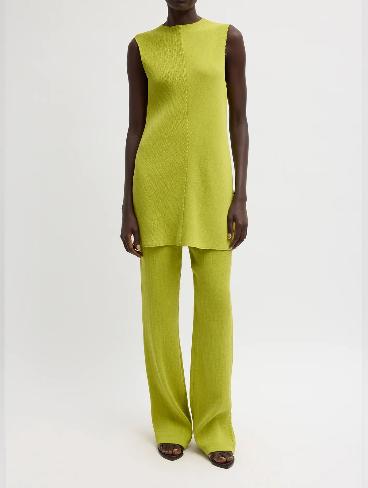 Viscose Plisse Corbit Pant in Peapod