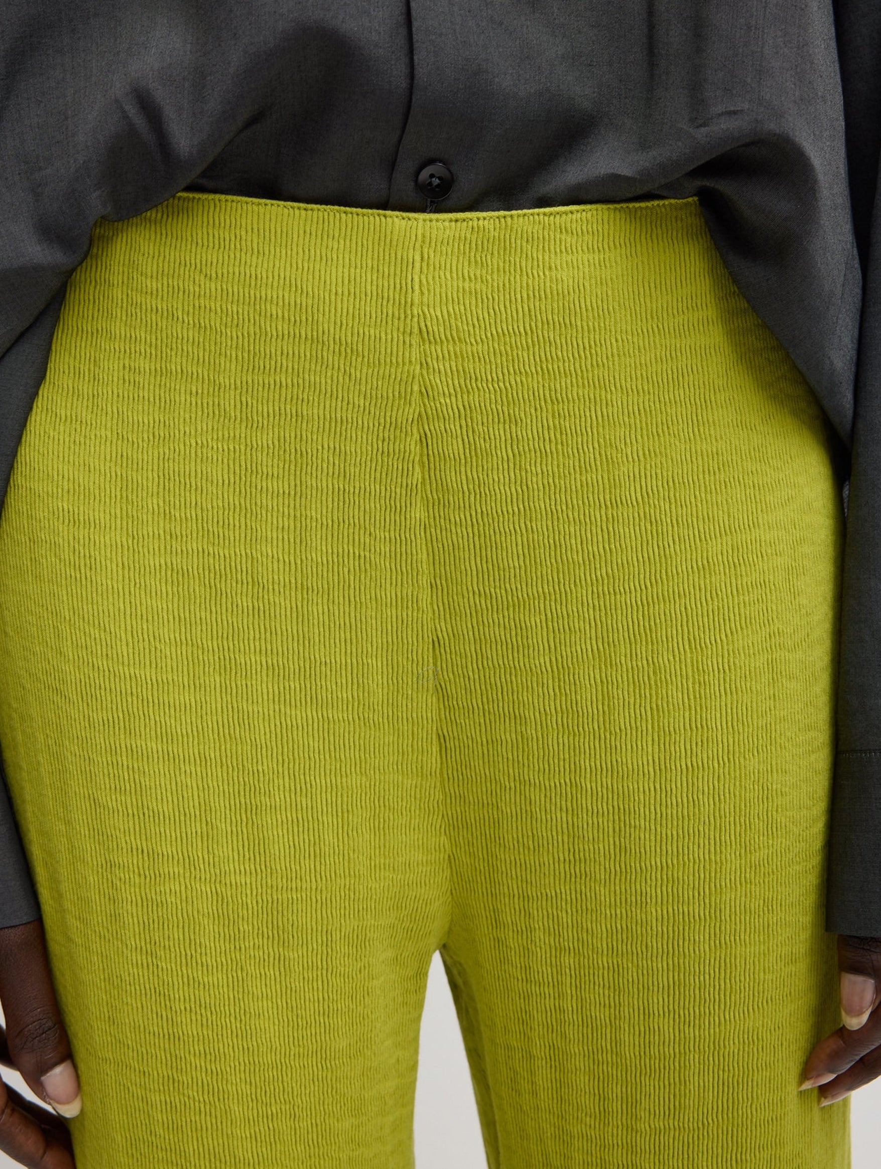 Viscose Plisse Corbit Pant in Peapod