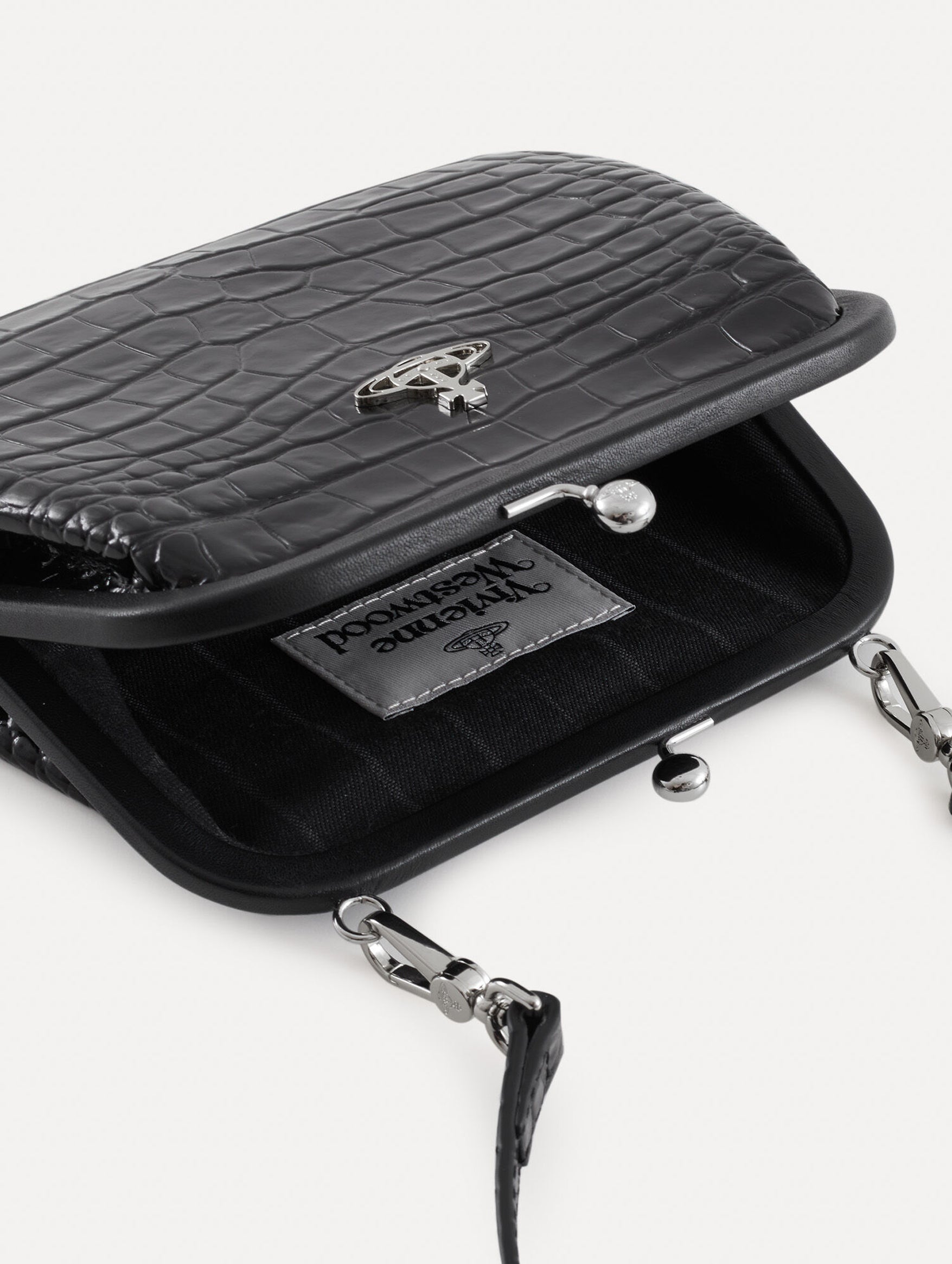Vivienne's Clutch in Black