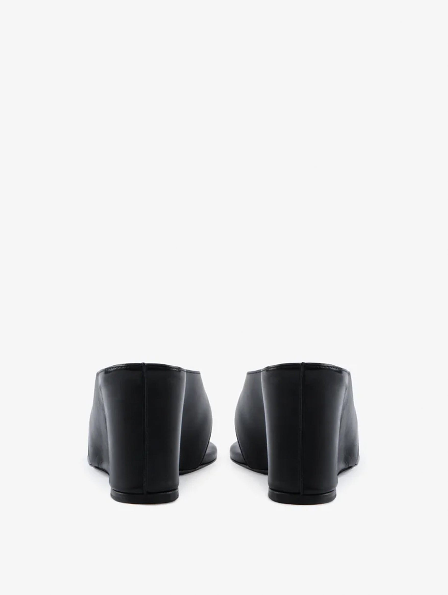 Yaga Wedge Sandal in Black